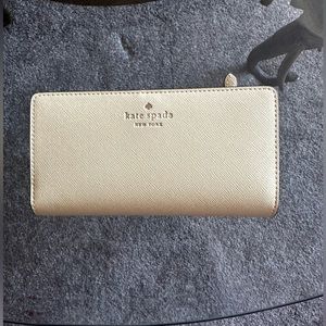 Kate Spade matching wallet